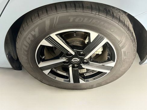 Used 2025 Nissan Sentra SV FWD image 11