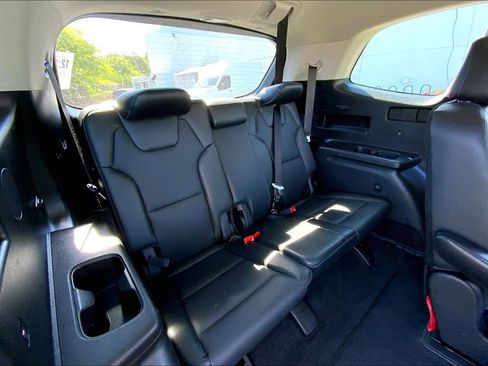 Used 2025 Kia Telluride S AWD/4WD image 18