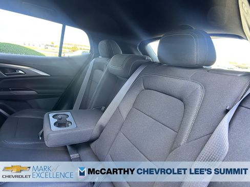 New 2026 Chevrolet Equinox EV LT image 33