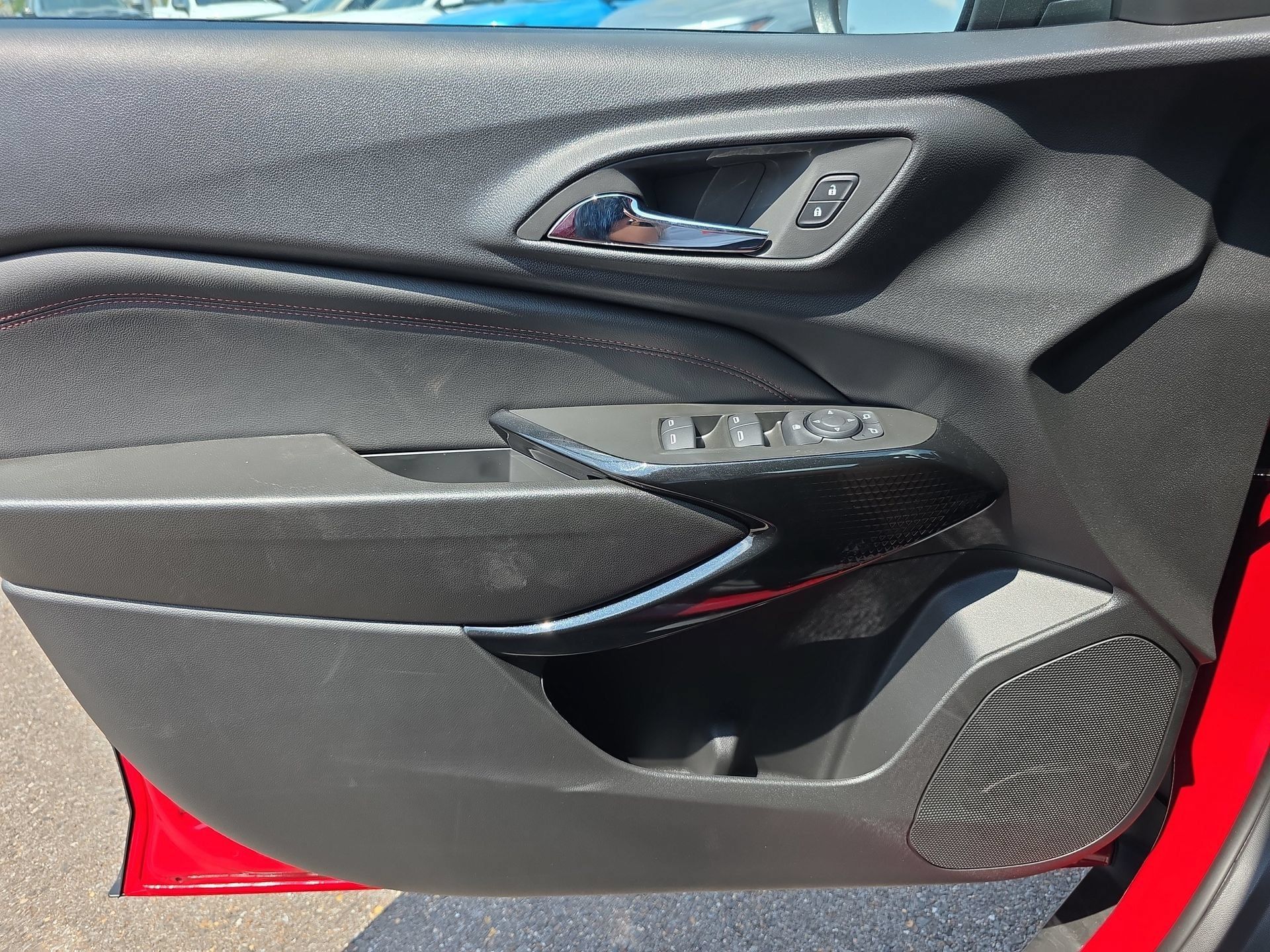New 2026 Chevrolet Trax RS w/ Driver Confidence Package FWD image 17