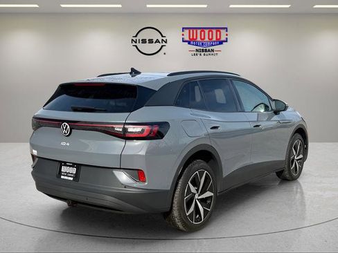 Used 2023 Volkswagen ID.4 Pro S image 3