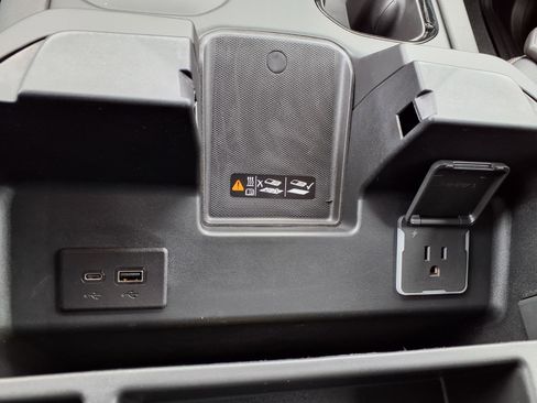 New 2026 GMC Sierra 1500 AT4 w/ AT4 Premium Package image 8