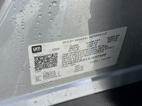Used 2025 Chevrolet Traverse LT FWD image 40