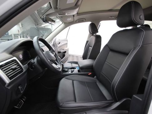 Used 2022 Volkswagen Atlas SEL R-Line image 14