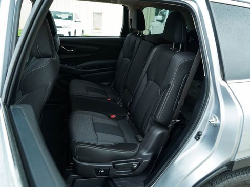 Used 2023 Subaru Ascent Premium AWD/4WD image 9