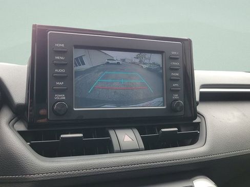 Used 2019 Toyota RAV4 XLE w/ Convenience Package image 17