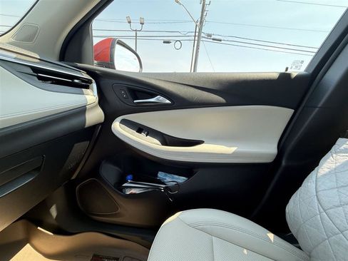 Used 2024 Buick Encore GX Sport Touring w/ Comfort Package FWD image 18