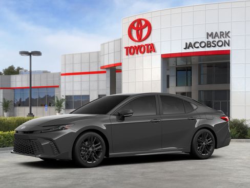 New 2026 Toyota Camry SE w/ Convenience Package FWD image 2