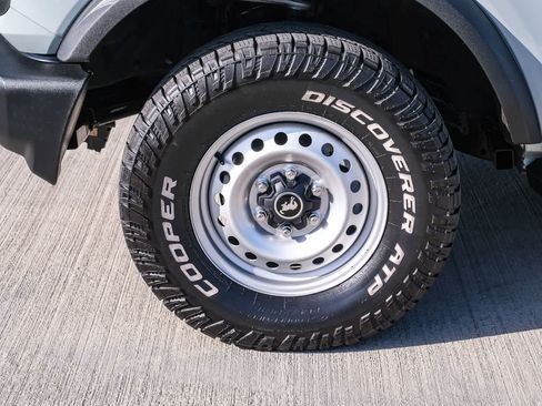 Used 2022 Ford Bronco 4-Door AWD/4WD image 10