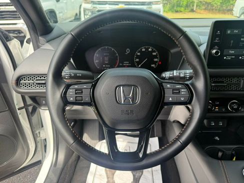 Used 2026 Honda HR-V Sport image 5