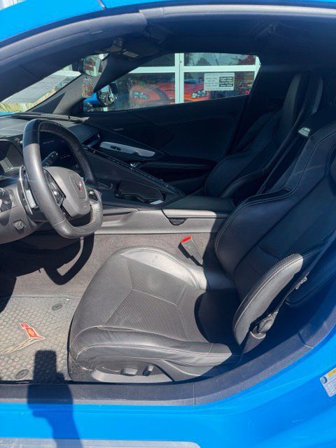 Used 2023 Chevrolet Corvette Stingray Coupe RWD image 5