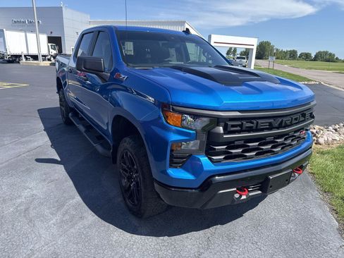 Used 2024 Chevrolet Silverado 1500 Custom Trail Boss AWD/4WD image 6