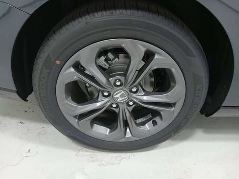 Used 2023 Honda Accord EX-L image 9