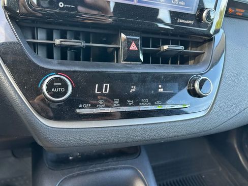 Used 2022 Toyota Corolla LE image 25