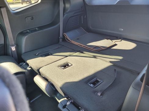 New 2026 GMC Acadia AT4 AWD/4WD image 9