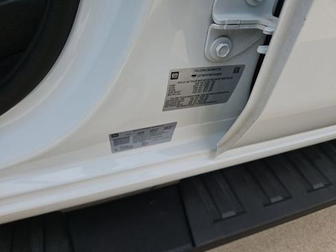 Used 2024 GMC Sierra 2500 AT4 AWD/4WD image 32