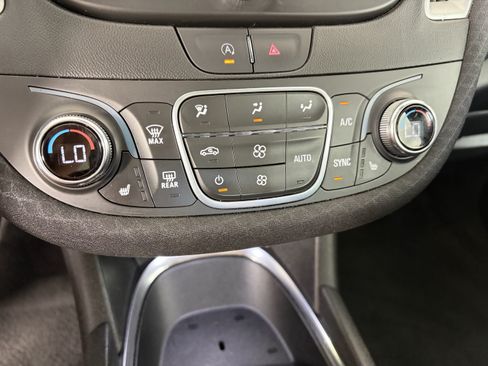 Used 2024 Chevrolet Malibu LT FWD image 23