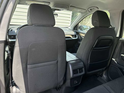 Used 2020 GMC Terrain SLE FWD image 16