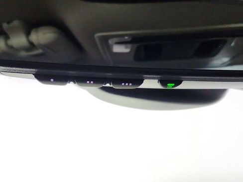 Used 2025 Honda Pilot Touring image 38