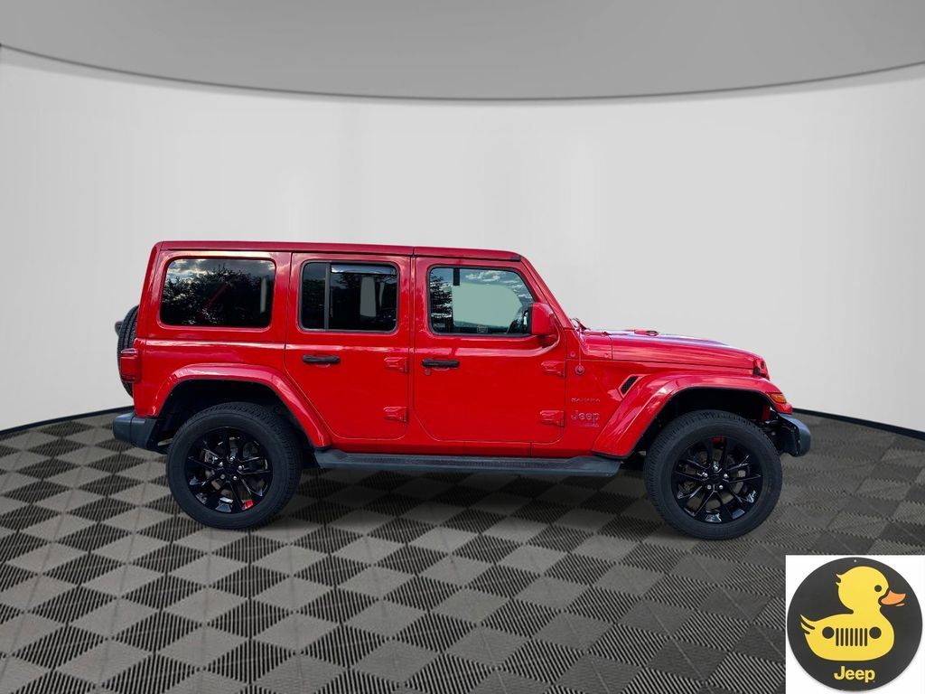 Used 2021 Jeep Wrangler Unlimited Sahara w/ Cold Weather Group AWD/4WD image 6