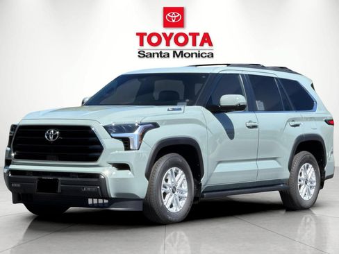 New 2026 Toyota Sequoia SR5 AWD/4WD image 6