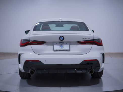 Used 2026 BMW 430i Coupe w/ M Sport Package RWD image 5