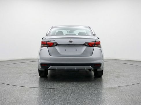 Used 2025 Nissan Versa SV image 7