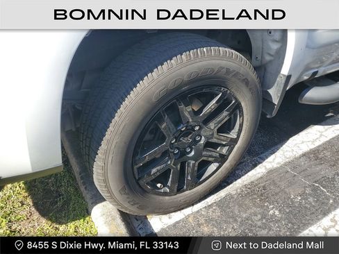 Used 2022 Chevrolet Silverado 1500 Custom w/ Rally Edition image 11