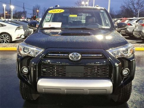 Certified 2024 Toyota 4Runner TRD Off-Road Premium image 3