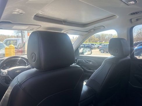 Used 2018 Chevrolet Traverse Premier image 29