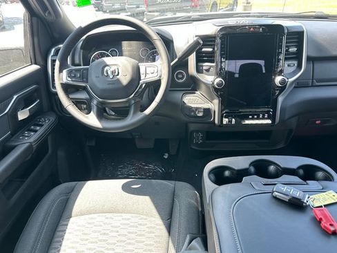 New 2026 RAM 3500 Big Horn AWD/4WD image 15