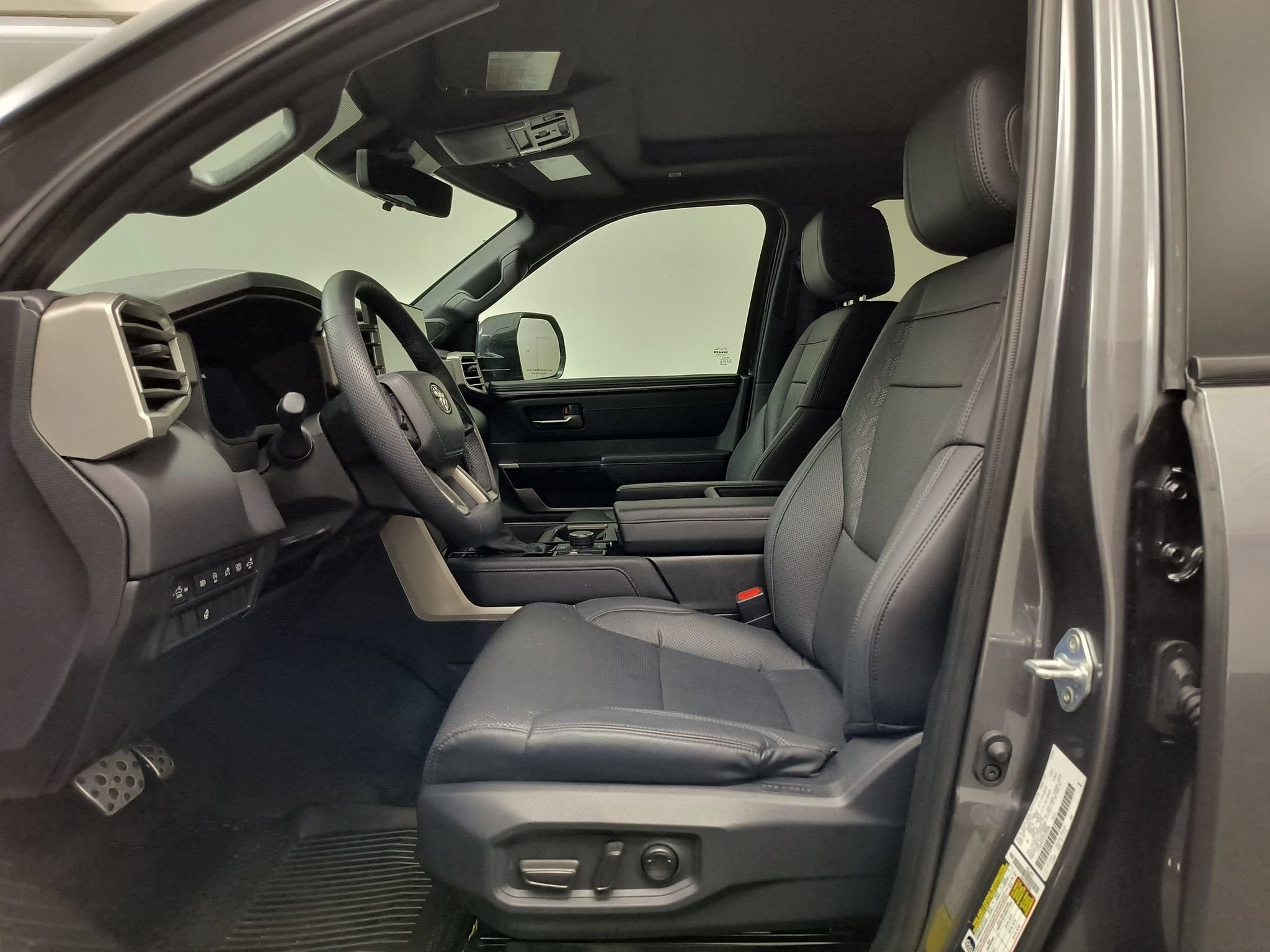 Used 2025 Toyota Tundra Limited w/ TRD Off-Road Package AWD/4WD image 5