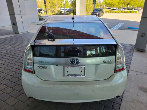 Used 2013 Toyota Prius Prime Base image 5