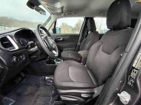 Used 2019 Jeep Renegade Sport image 10