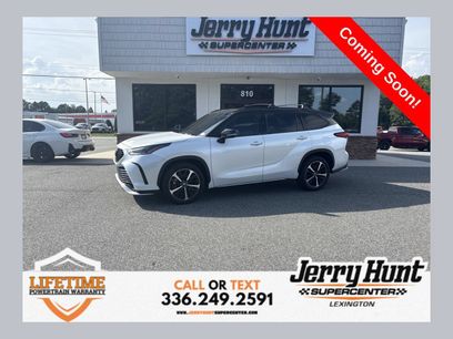 Used 2022 Toyota Highlander XSE