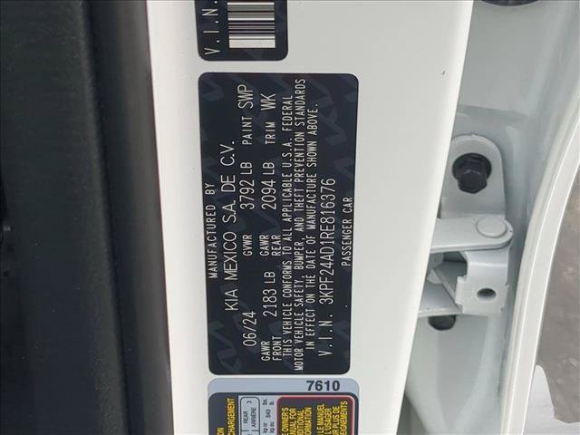 Used 2024 Kia Forte LXS FWD image 23