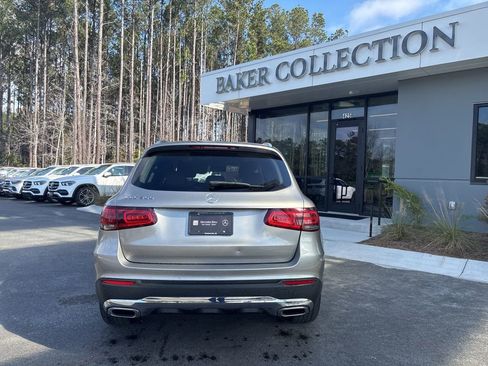 Used 2022 Mercedes-Benz GLC 300 w/ Premium Package Lite image 9