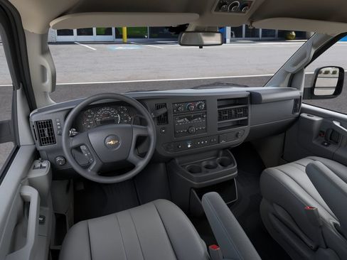 New 2025 Chevrolet Express 2500 Extended RWD image 15