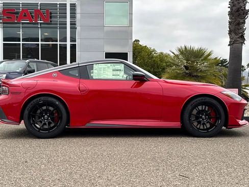 New 2025 Nissan Z NISMO w/ Floor Mat Package image 4