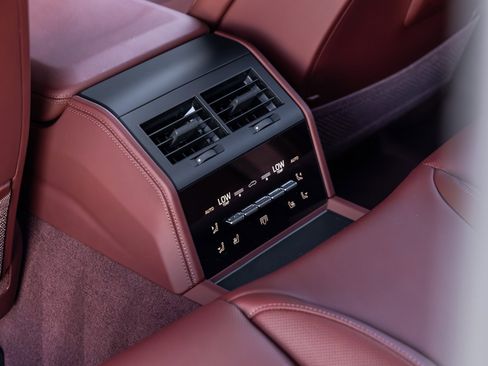 New 2026 Porsche Panamera image 41