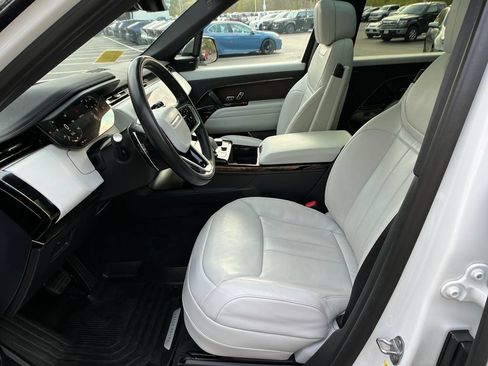 Used 2023 Land Rover Range Rover Sport SE AWD/4WD image 9