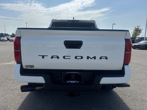 Used 2026 Toyota Tacoma TRD Sport RWD image 5