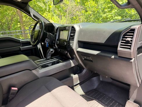 Used 2018 Ford F150 XLT w/ Equipment Group 302A Luxury AWD/4WD image 36