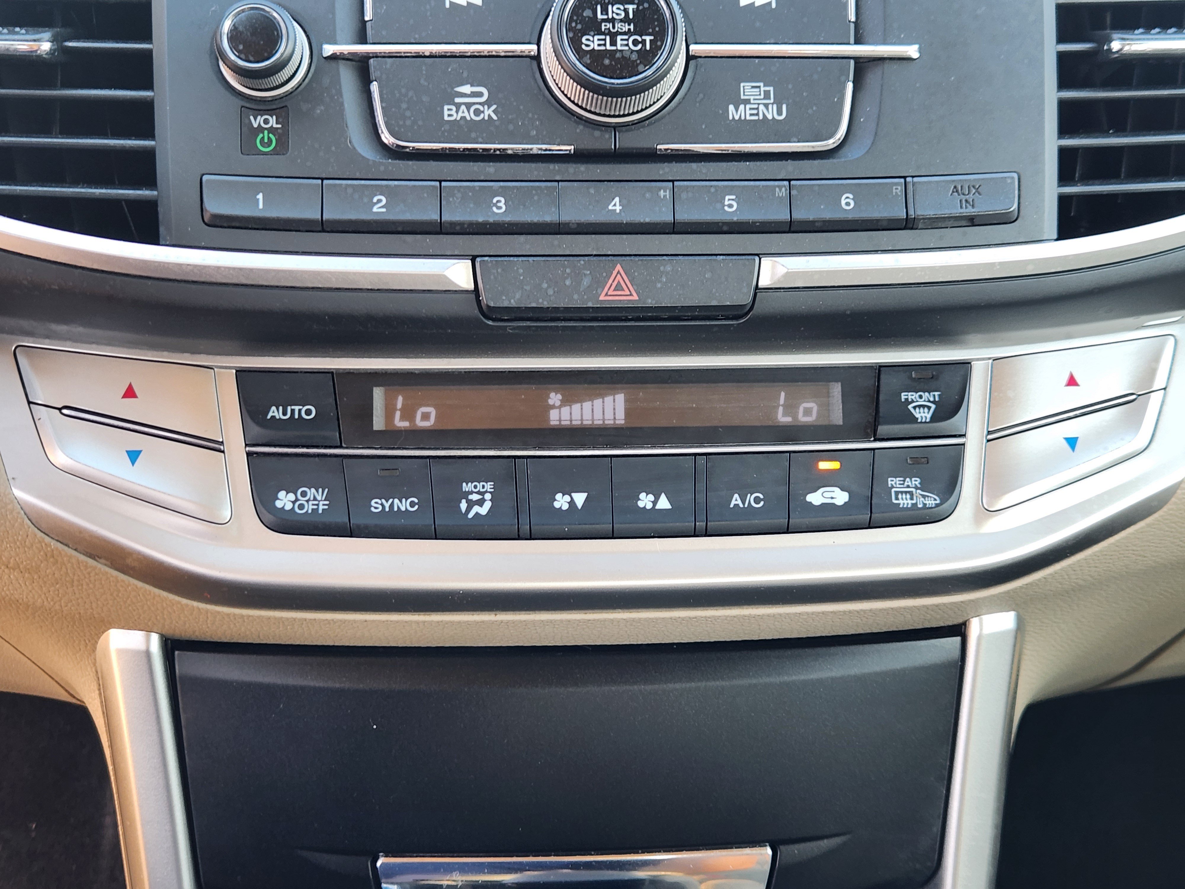 Used 2015 Honda Accord EX image 22