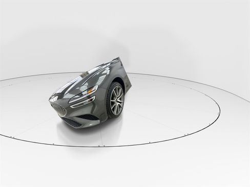 Used 2024 Genesis G70 2.5T image 5