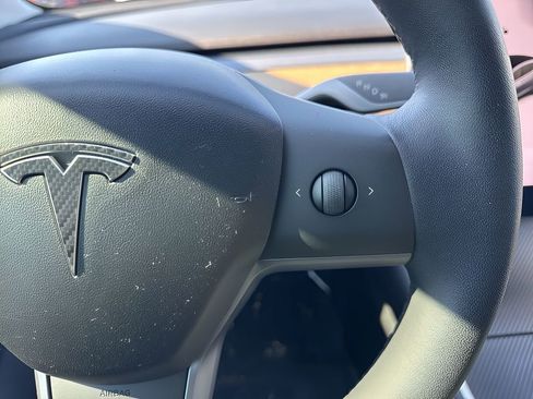 Used 2020 Tesla Model 3 Performance image 16