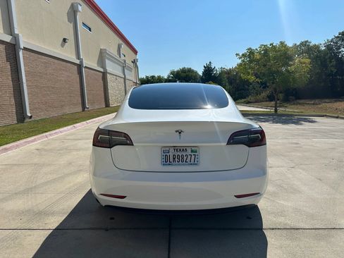 Used 2023 Tesla Model 3 Standard Range RWD image 5
