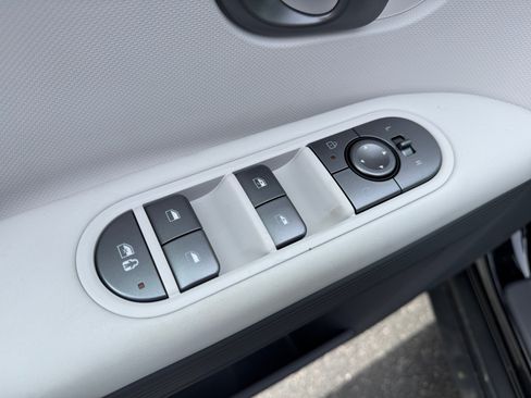 New 2026 Hyundai Ioniq 5 SEL AWD/4WD image 18
