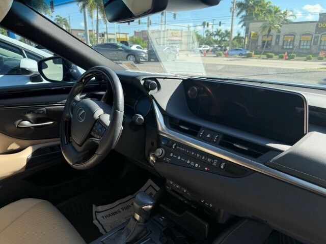 Used 2021 Lexus ES 350 w/ Premium Package FWD image 12