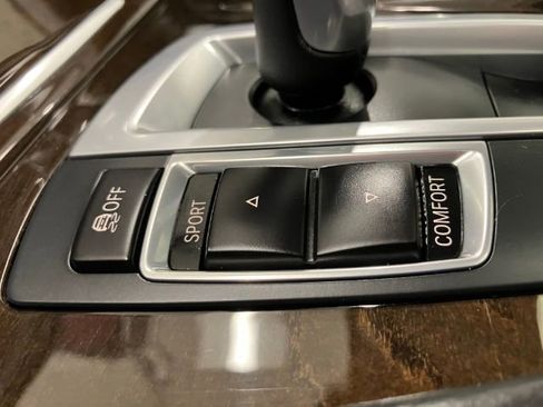 Used 2014 BMW 528i Sedan image 46